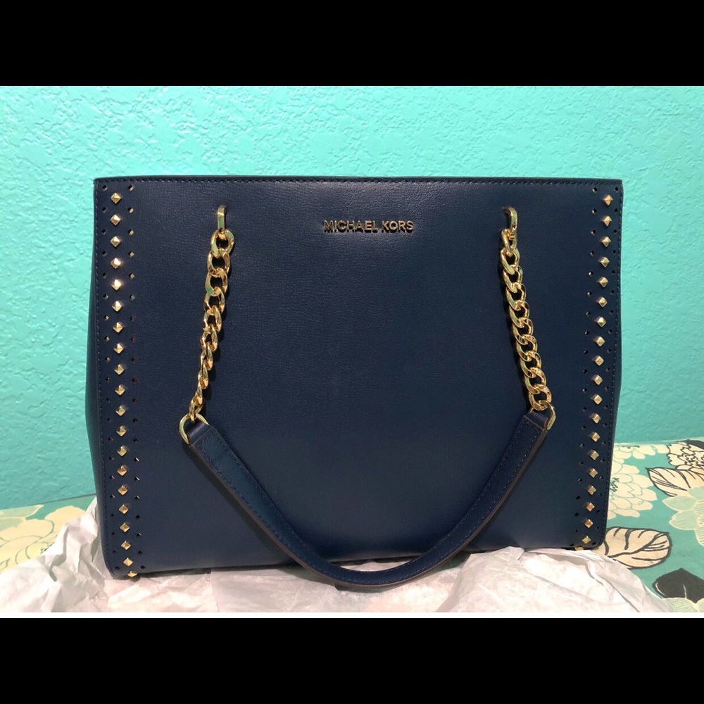 MK purse